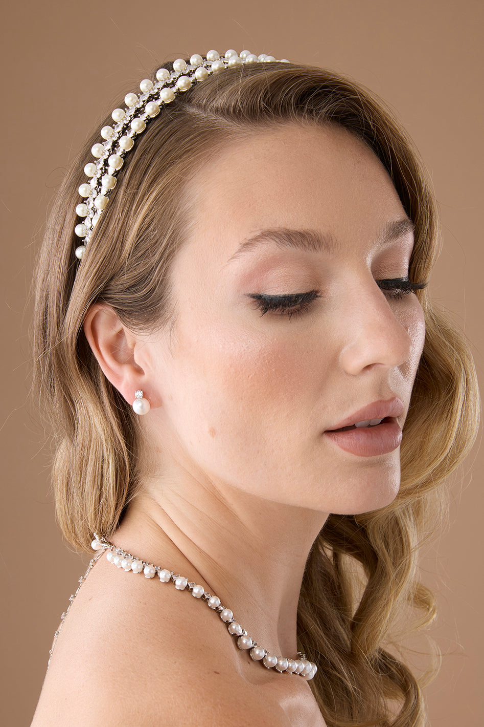 DARA Simulated Diamond & Pearls Headband