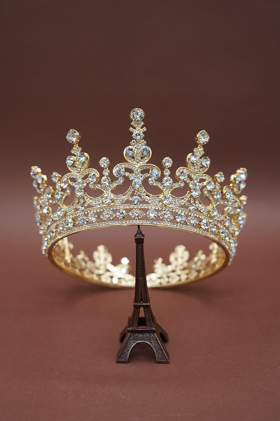 Ellee Real Bride Adorned with GWYNETH Swarovski Full Crown