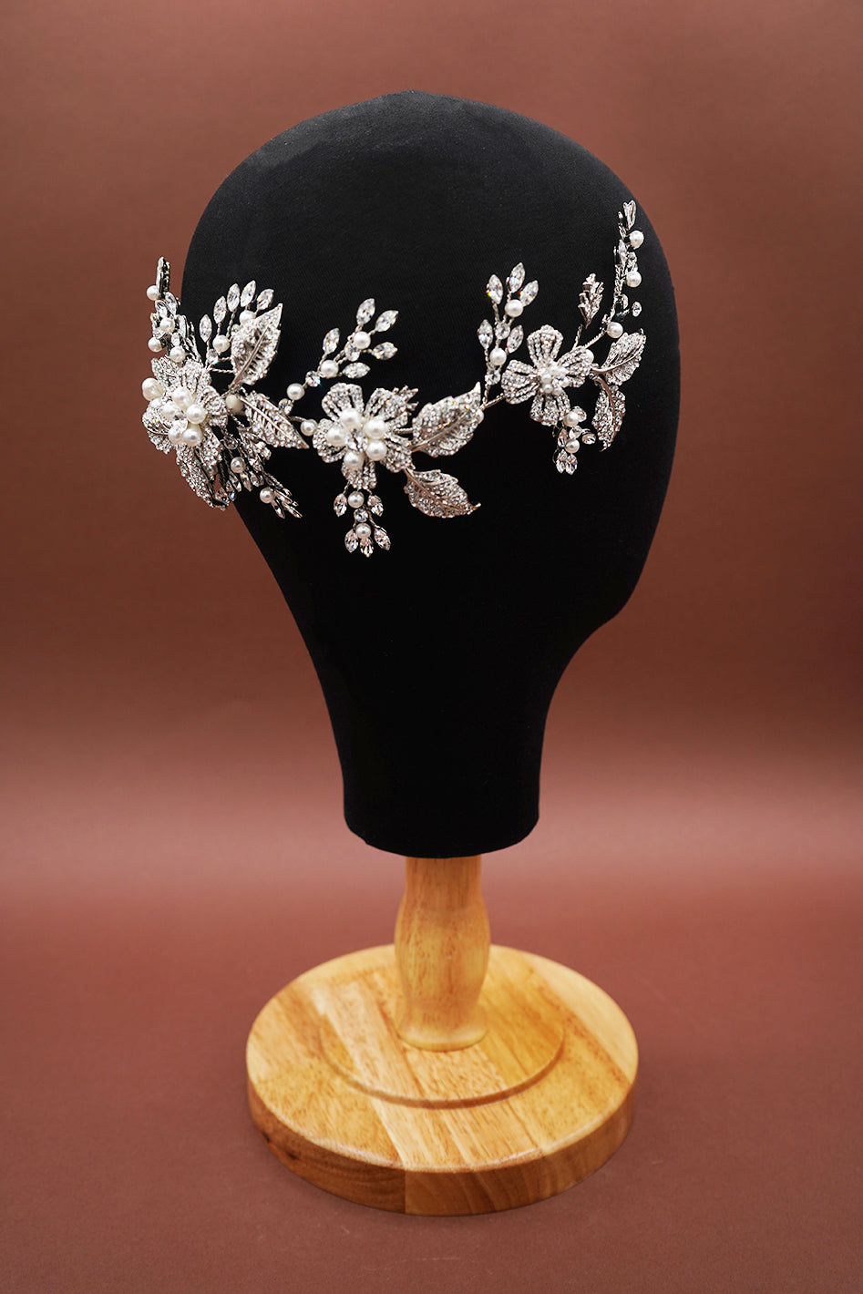 LEINA-PEARLS Luxurious Swarovski Headpiece
