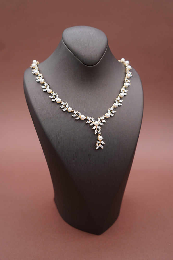 LILY Simulated Diamond and Pearl Necklace
