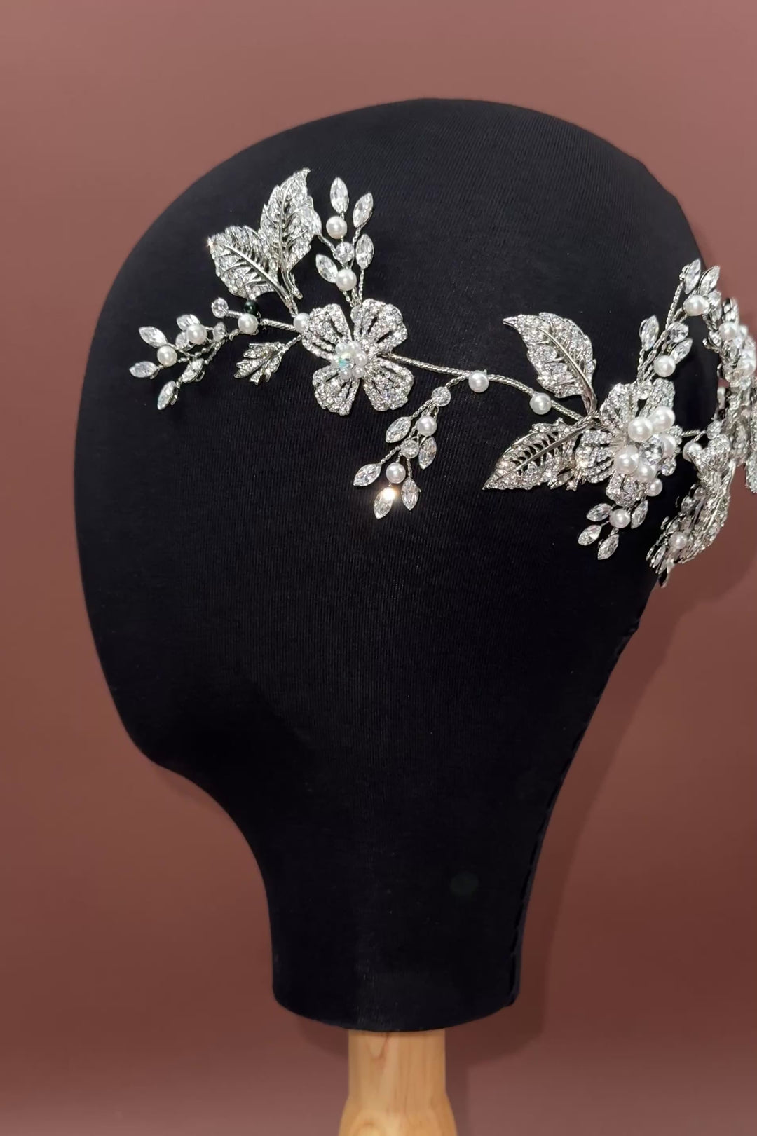 LEINA-PEARLS Luxurious Swarovski Headpiece