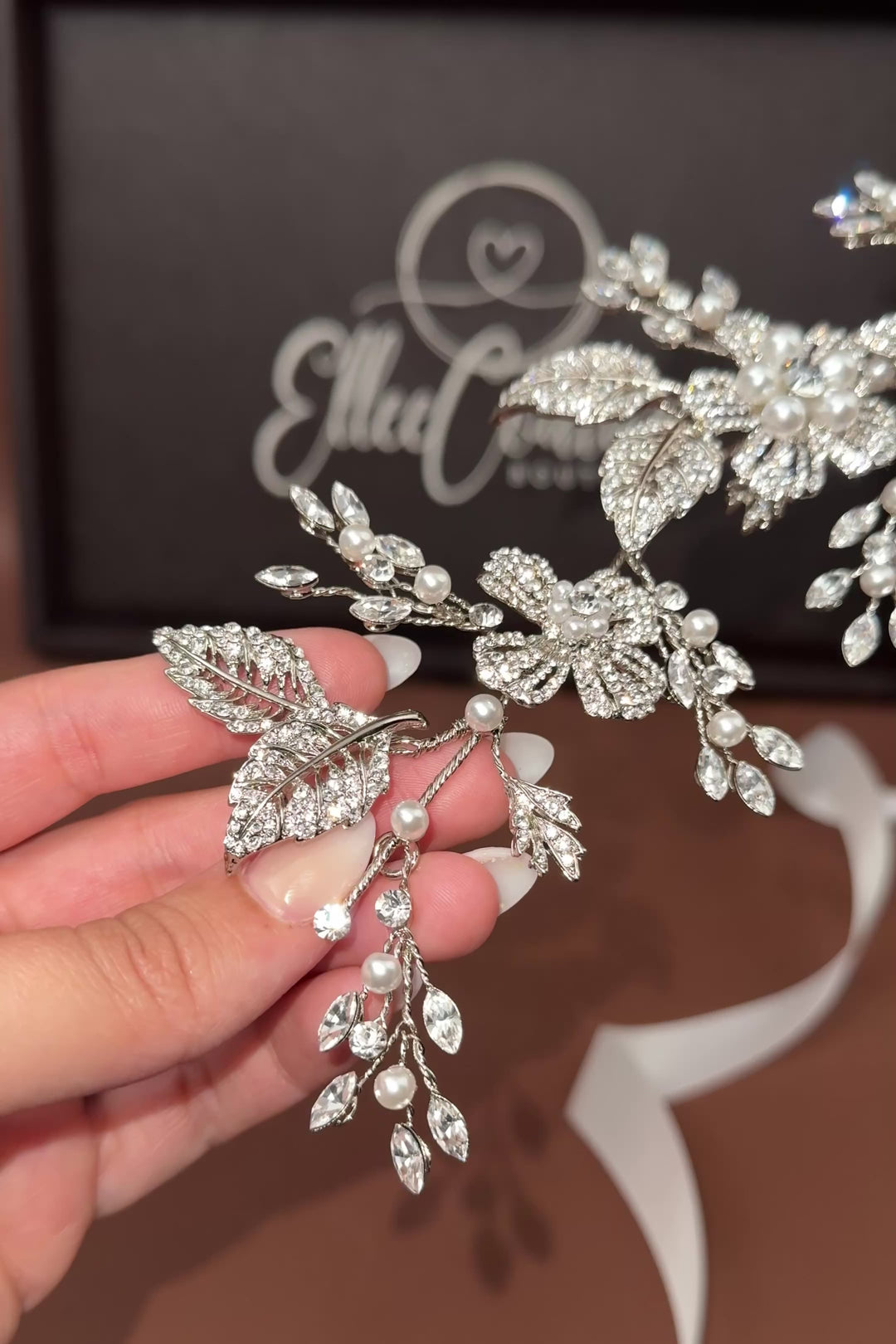 LEINA-PEARLS Luxurious Swarovski Headpiece