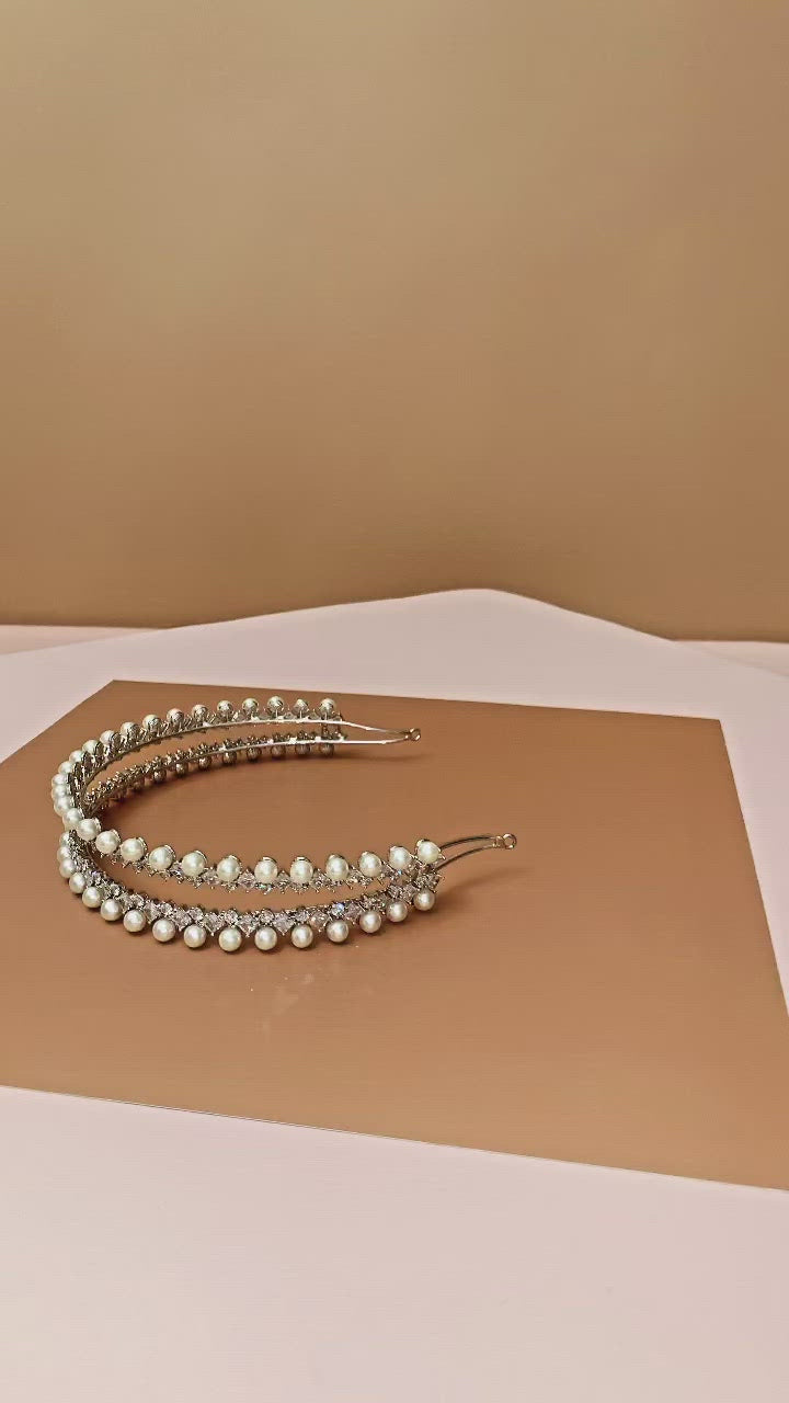 DARA Simulated Diamond & Pearls Headband