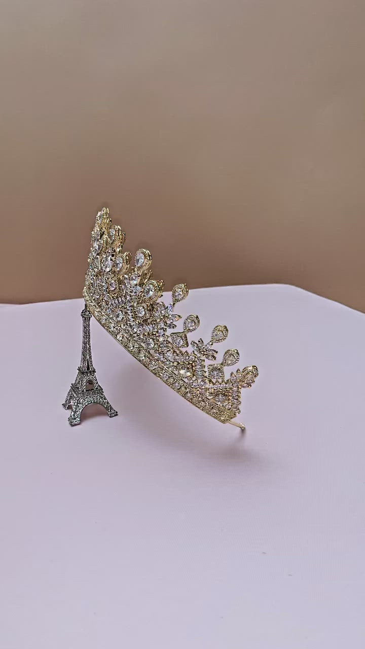 LUCIENNE Simulated Diamond Crown