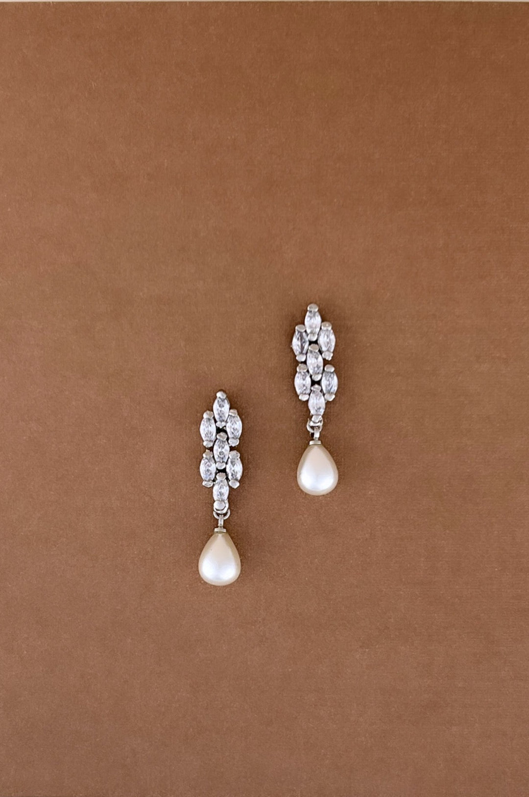 DARLING Drop Earrings With Pearls