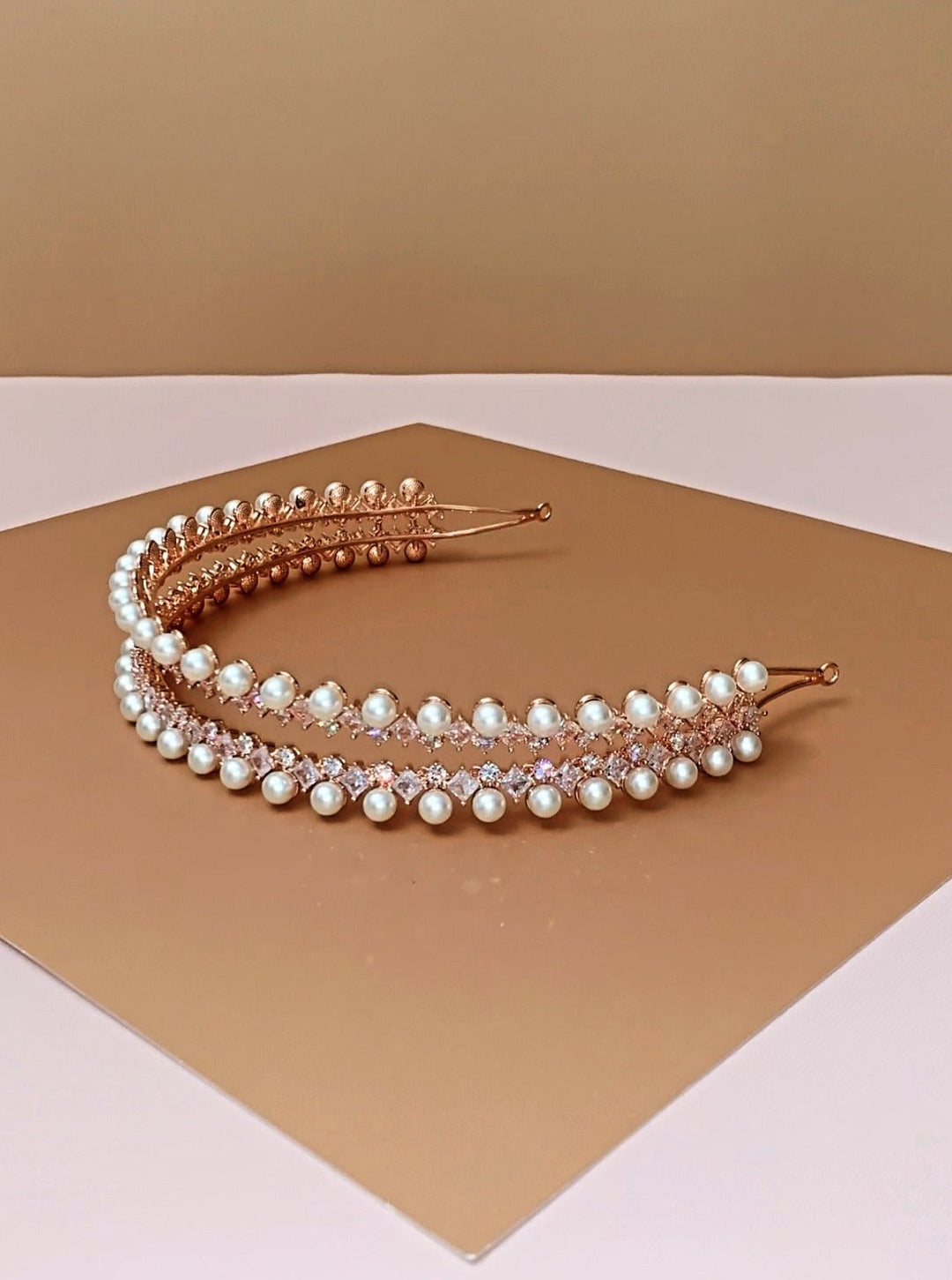 DARA Simulated Diamond & Pearls Headband