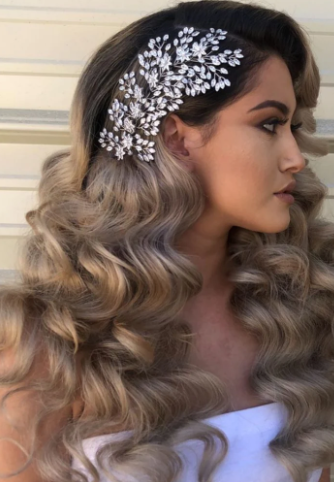 Trendy Hair Accessory Ideas for Your Bridal Look