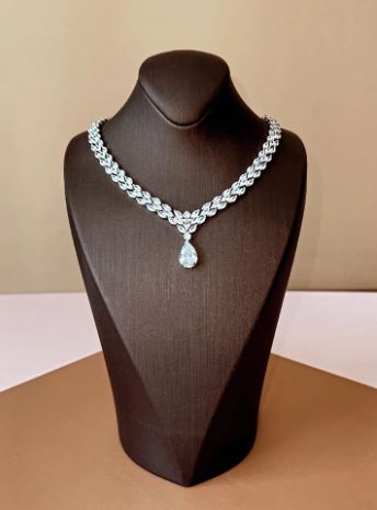 Wedding Accessories Tips To Shop Without Breaking The Bank