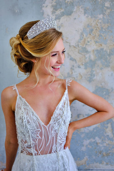 Tiaras and Crowns - How to Choose the Right Bridal Hair Piece
