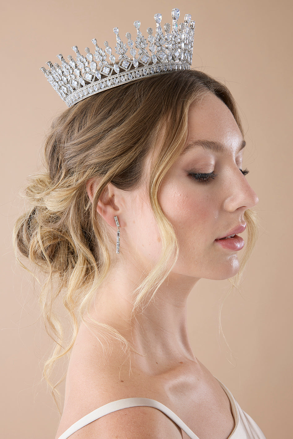 CATHERINE Simulated Diamond Crown