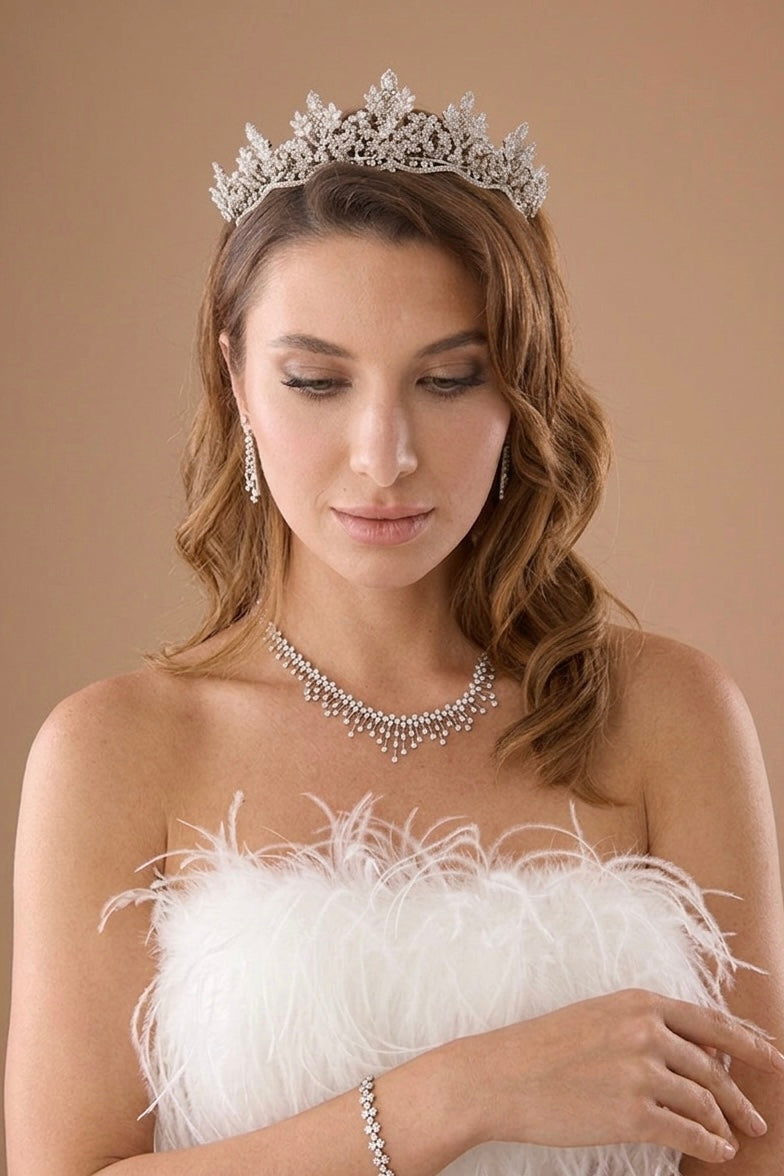 AMAL Crystal 3-D Full Crown