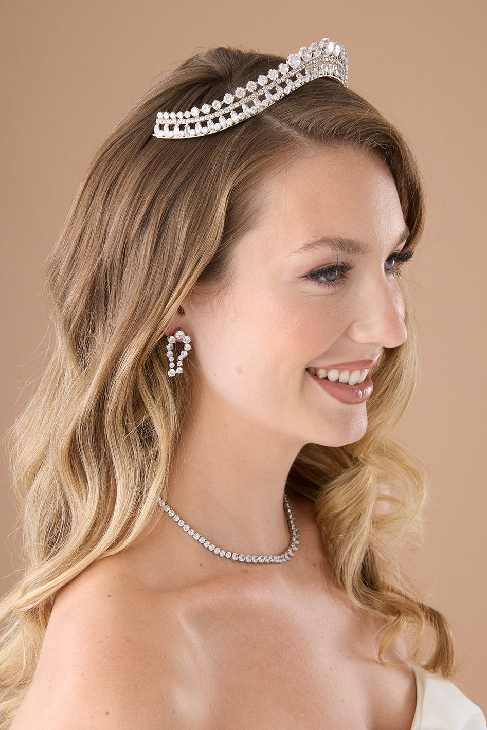 JOLINE Simulated Diamond Tiara