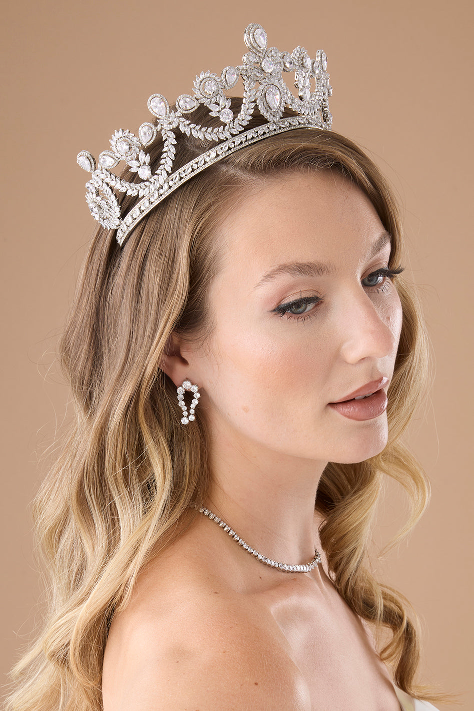 ROYAL ZORAIDA Simulated Diamond Crown