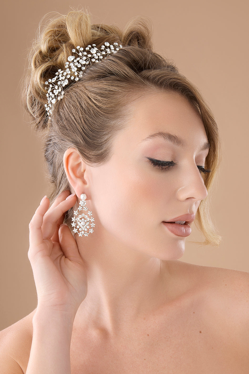 CLAIRE-Pearls Swarovski Drop Earrings