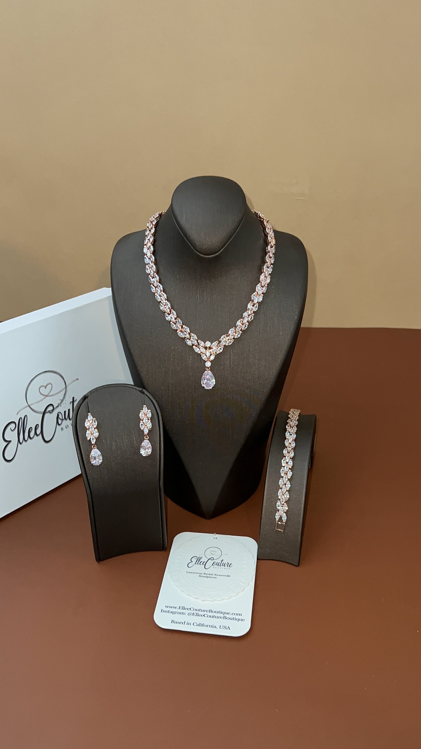 DARLING Jewelry Set with Necklace, Bracelet, and Drop Earrings (Final Sale)