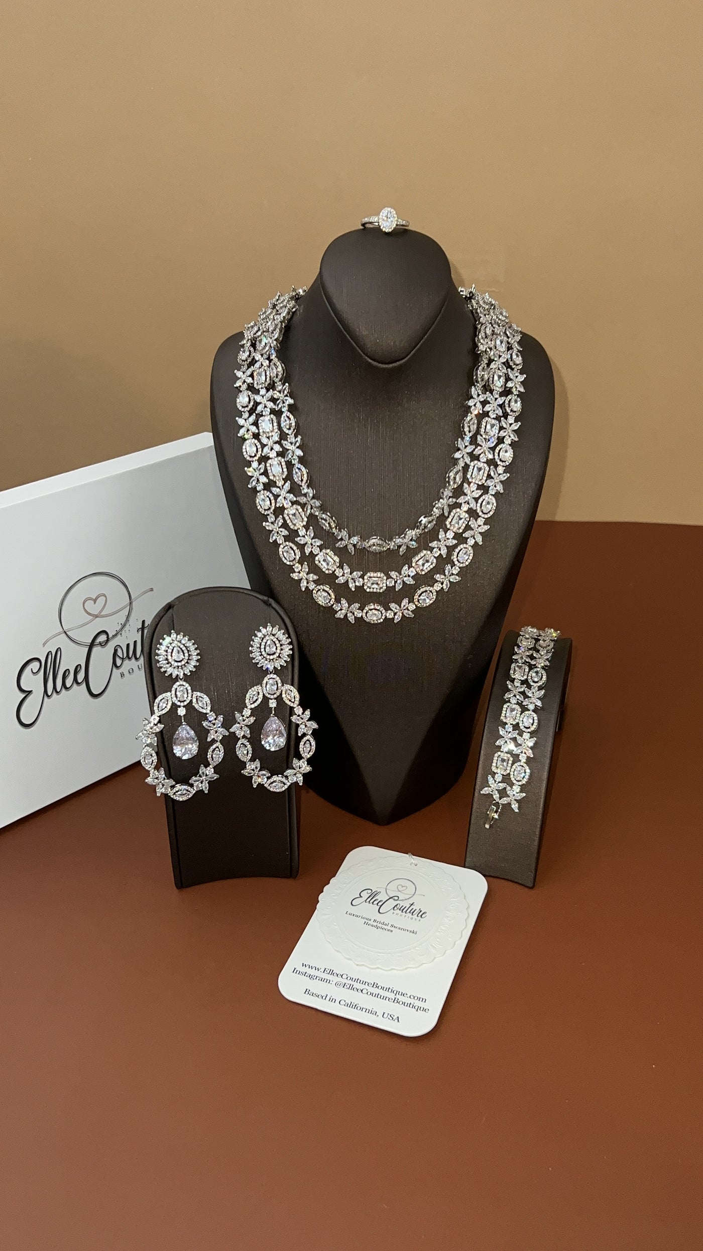 JOHARA Jewelry Set with Necklace, Bracelet, Drop Earrings and Ring (Final Sale)