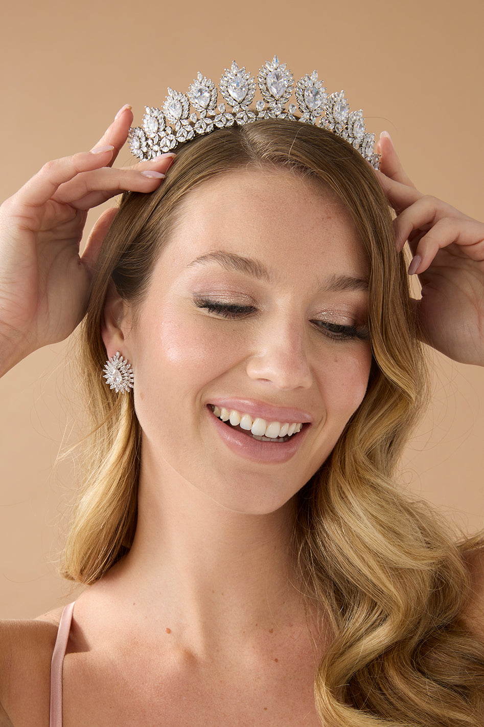 LAYLA Simulated Diamond Tiara