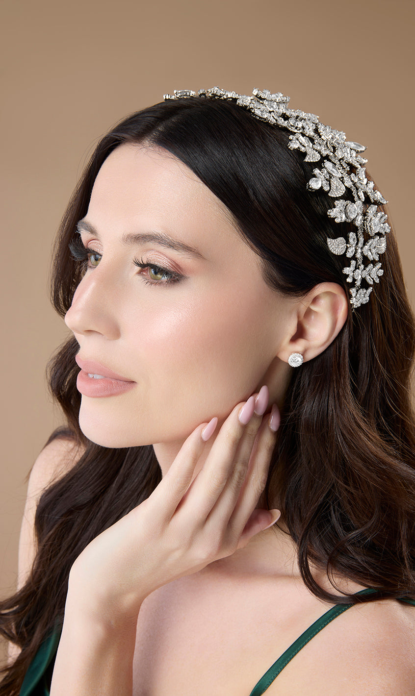 RAVEN Simulated Diamond Halo Stud Halo Earrings