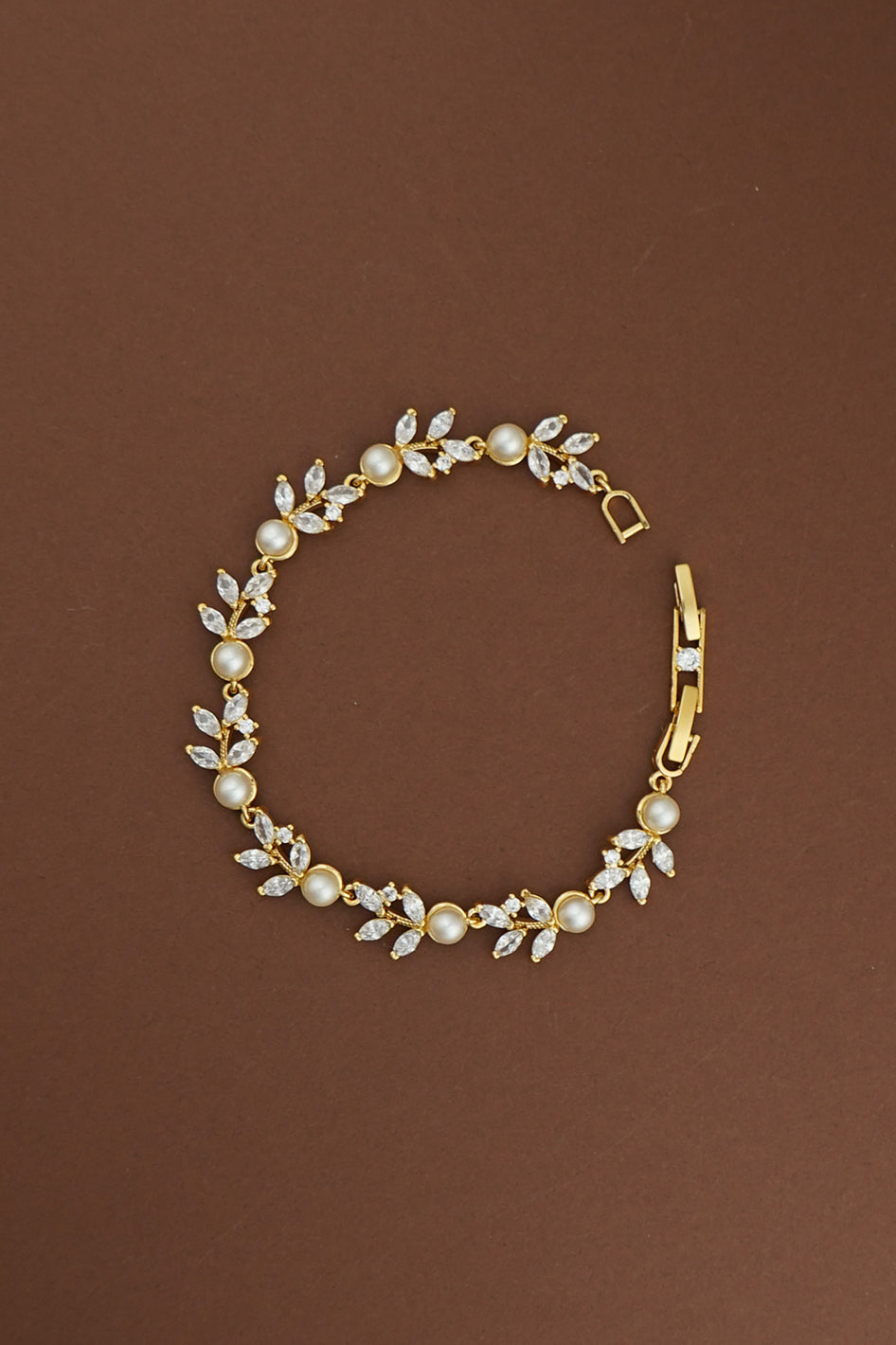 ANGEL LUXE Jewelry Set with Necklace, Bracelet, Drop Earrings and Ring - Sample Sale