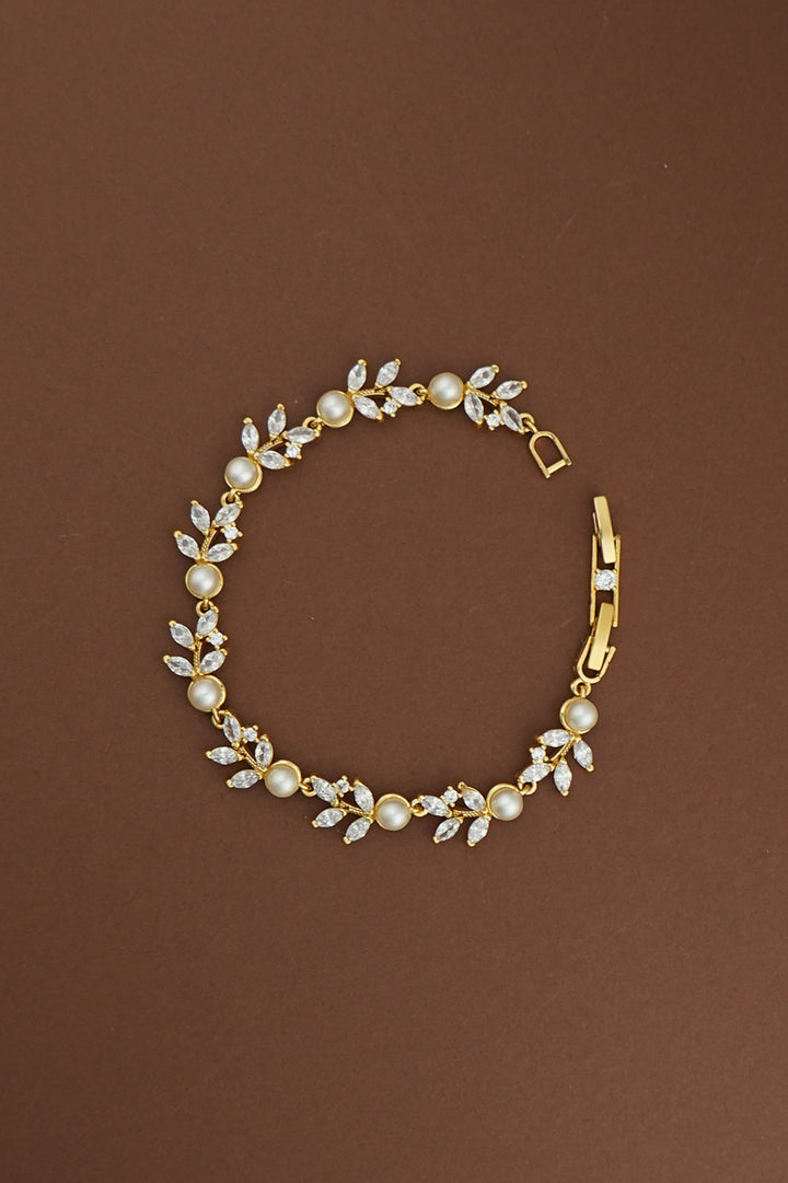 ANGEL LUXE Jewelry Set with Necklace, Bracelet, Drop Earrings and Ring - Sample Sale