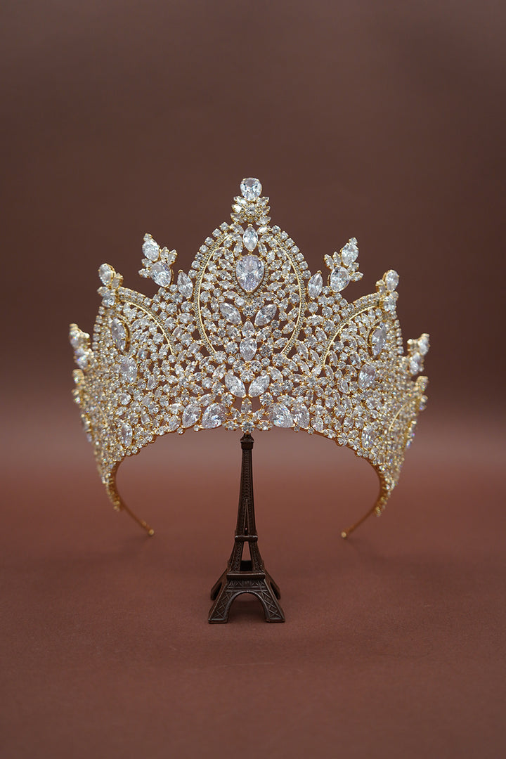 Ellee Real Bride Adorned with BILQUIS MAJESTIC Swarovski Wedding Crown