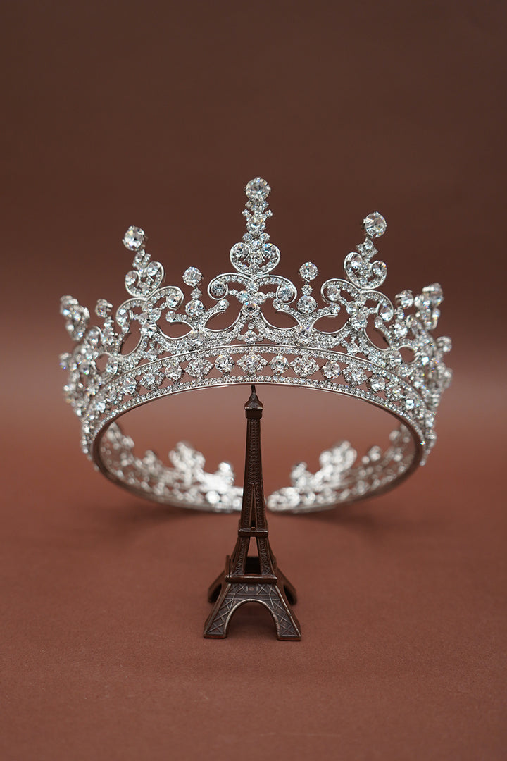 Ellee Real Bride Adorned with GWYNETH Swarovski Full Crown