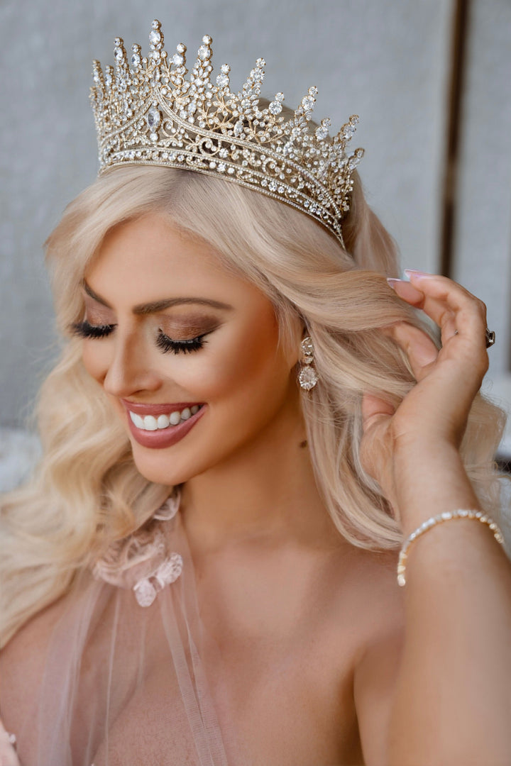 Giovanna Swarovski Crown Gold Tone on our stunning model 
