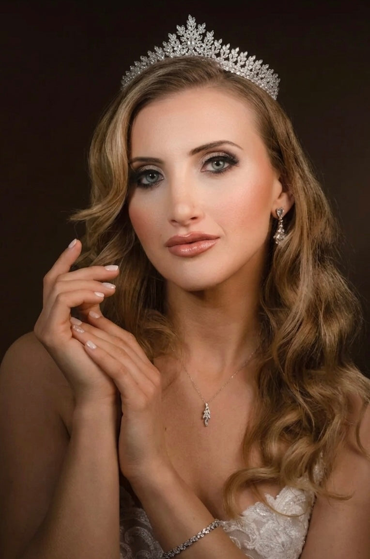 LILIANA Simulated Diamond Tiara