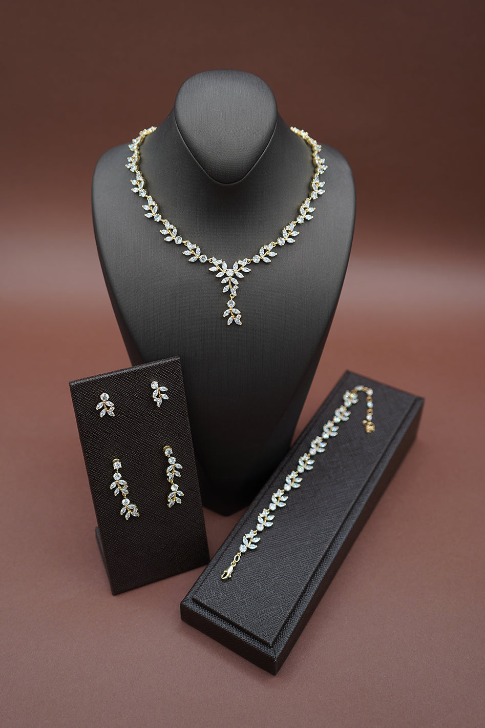 LILY Simulated Diamond Jewelry Set