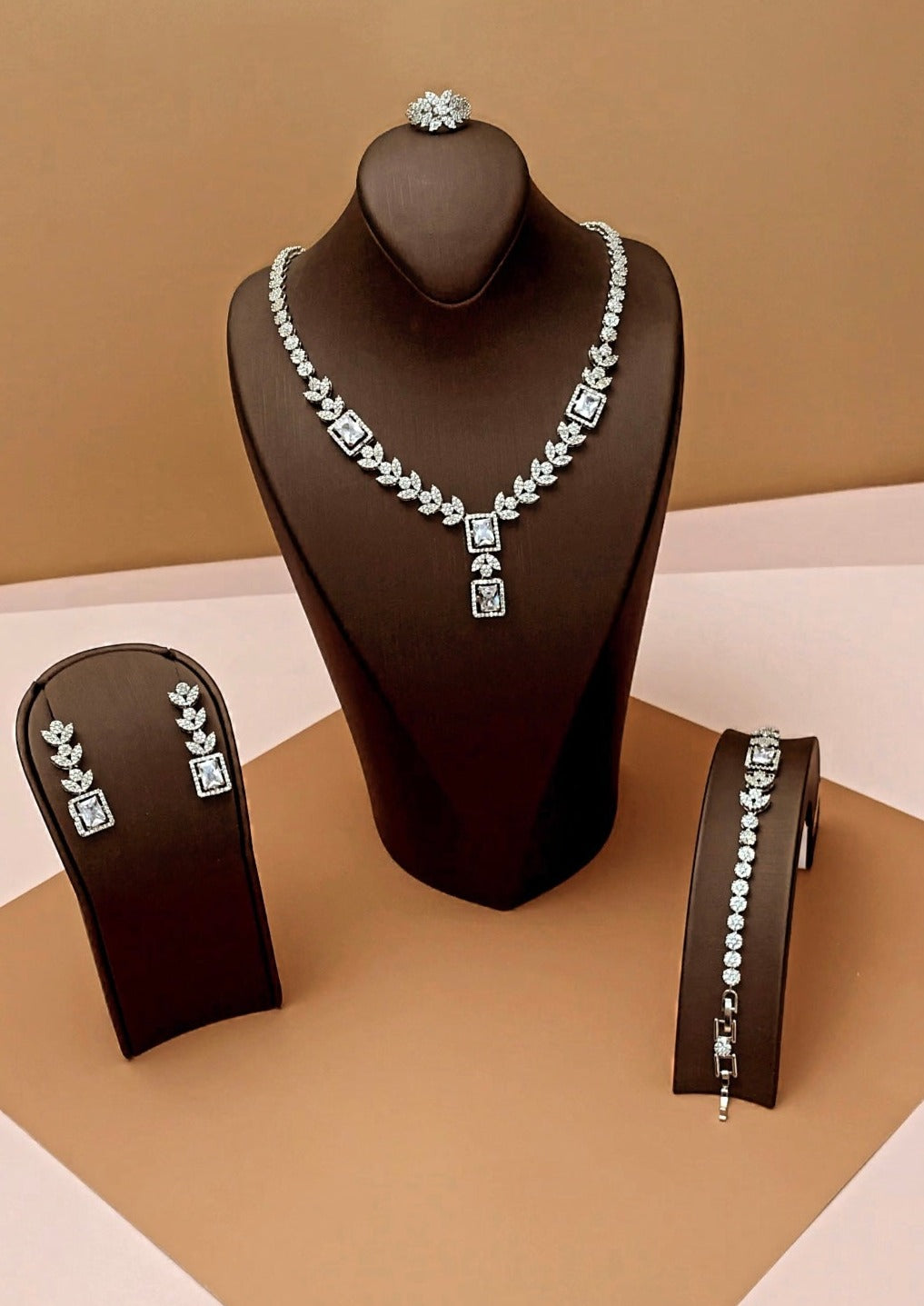 CAROLINE Jewelry Set with Necklace, Bracelet, Earrings and Ring - SAMPLE SALE