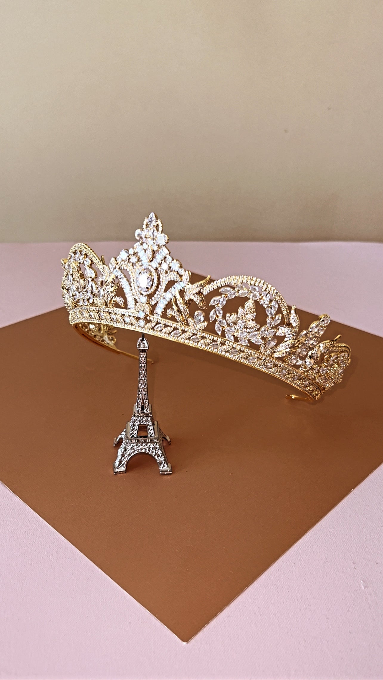 REALE Gorgeous Swarovski Crystals Wedding Tiara - SAMPLE SALE