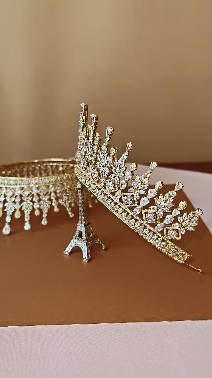 CATHERINE Simulated Diamond Crown