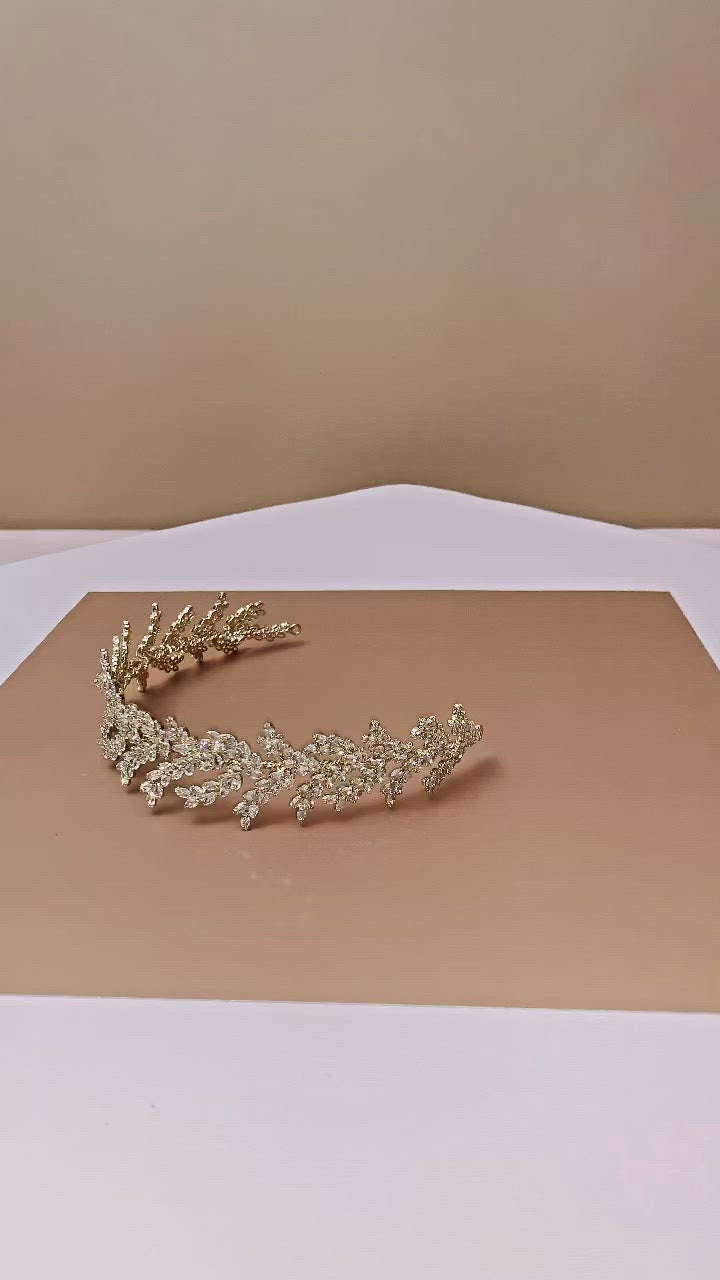 NOMI Swarovski Sparkly Bridal Headband