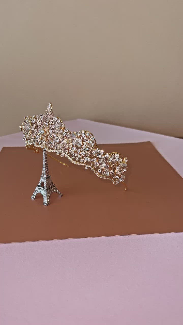 LONDON Luxurious Swarovski 3-D Bridal Tiara, Gorgeous Wedding Tiara