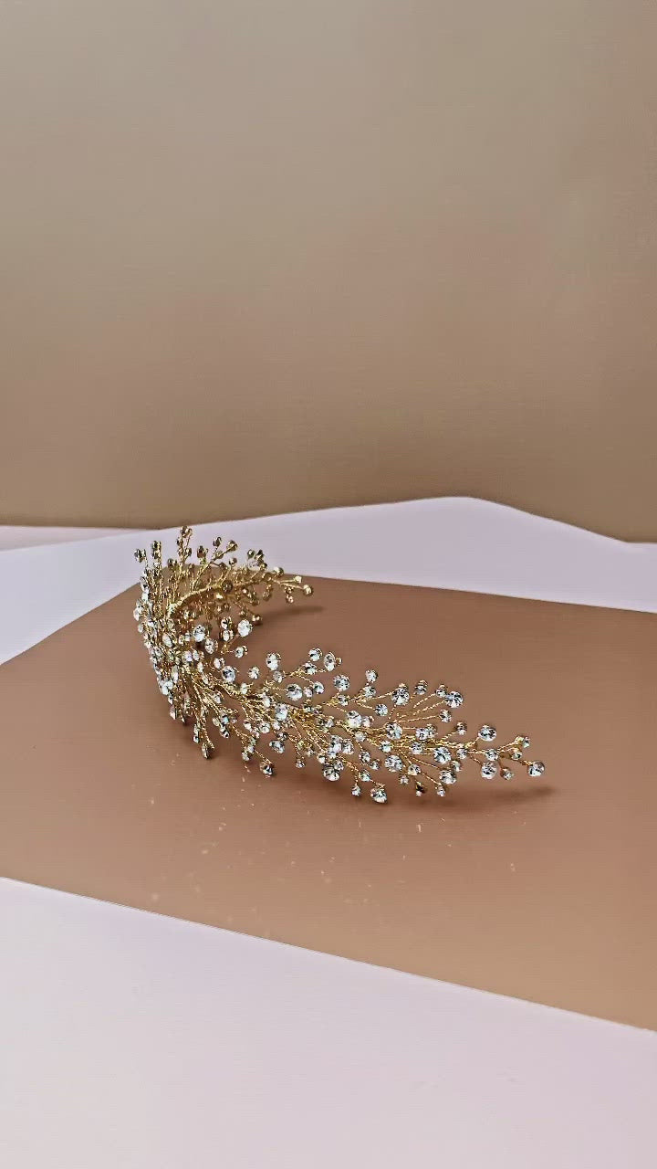 BRIELLE Swarovski Bridal Headpiece With Stunning Shine
