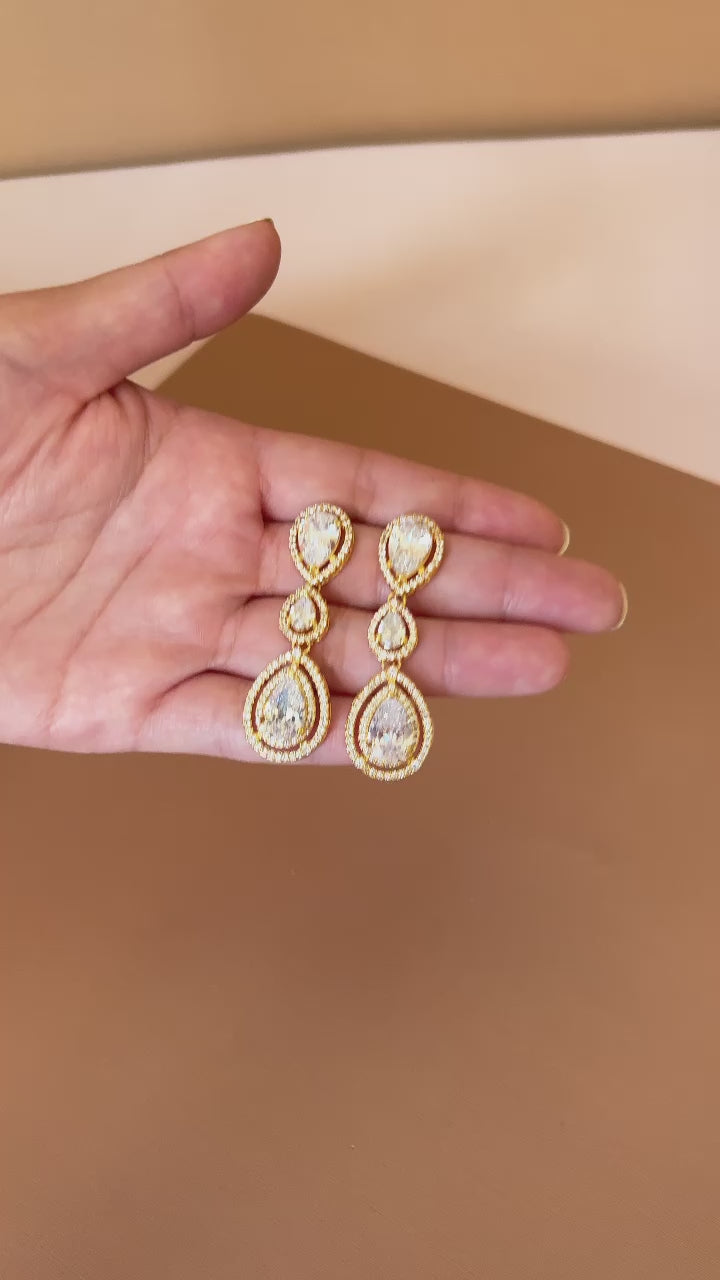 MOLLY Simulated Diamond Drop Earrings
