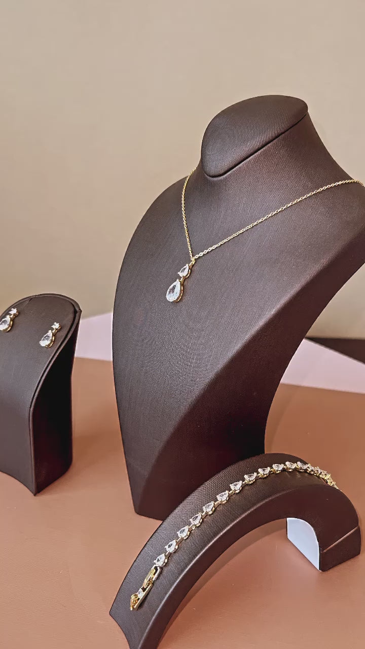 LILIT Swarovski Jewelry Set with Necklace, Bracelet, Drop Earrings