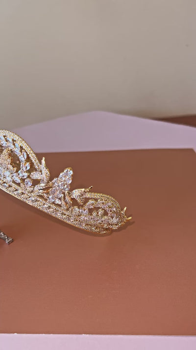 REALE Gorgeous Swarovski Crystals Wedding Tiara