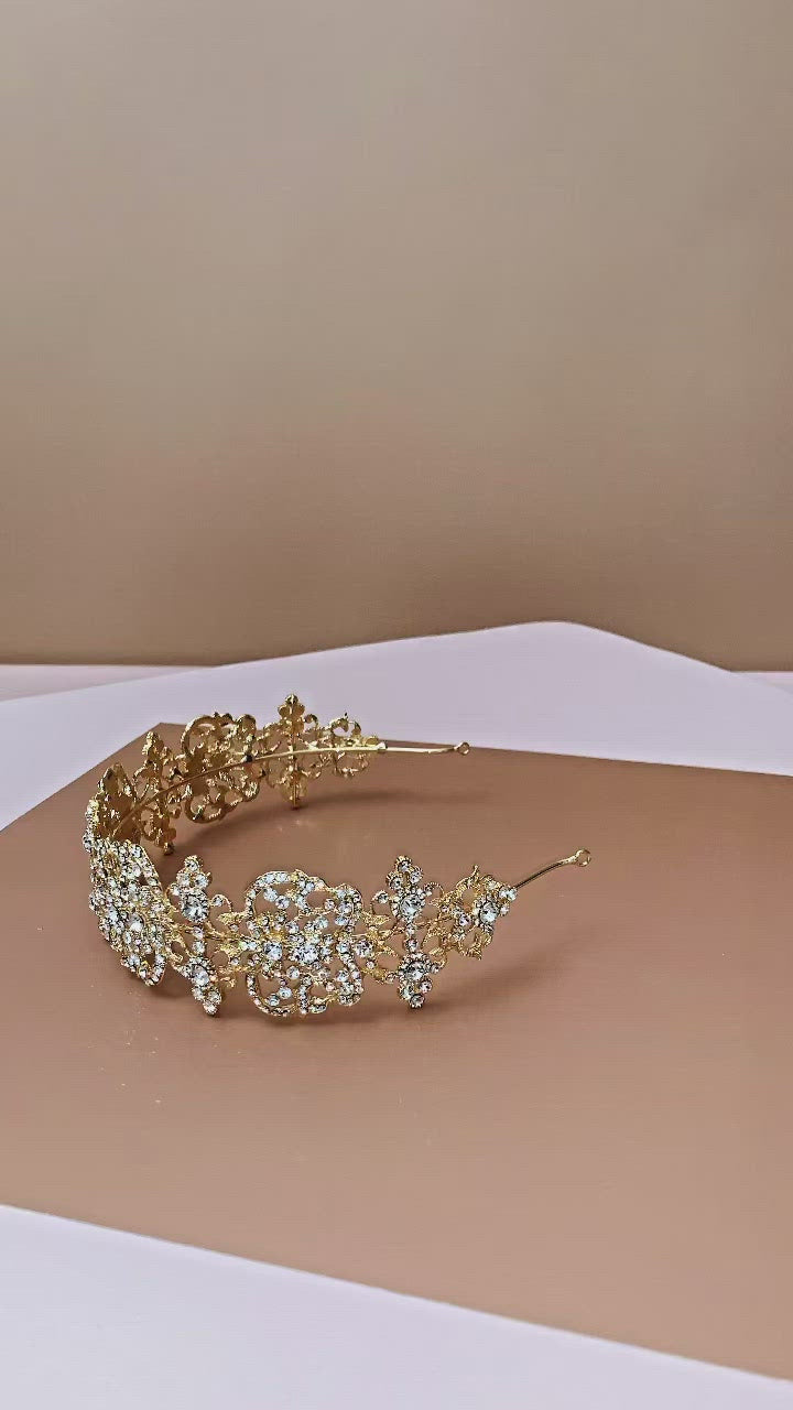 DELILAH Swarovski Lustrous Bridal Headpiece
