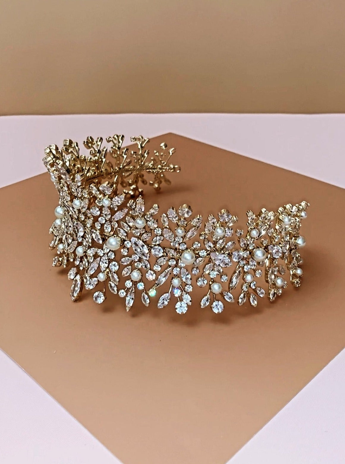 LOLANDA Bridal Headband with Pearls & Swarovski Crystals