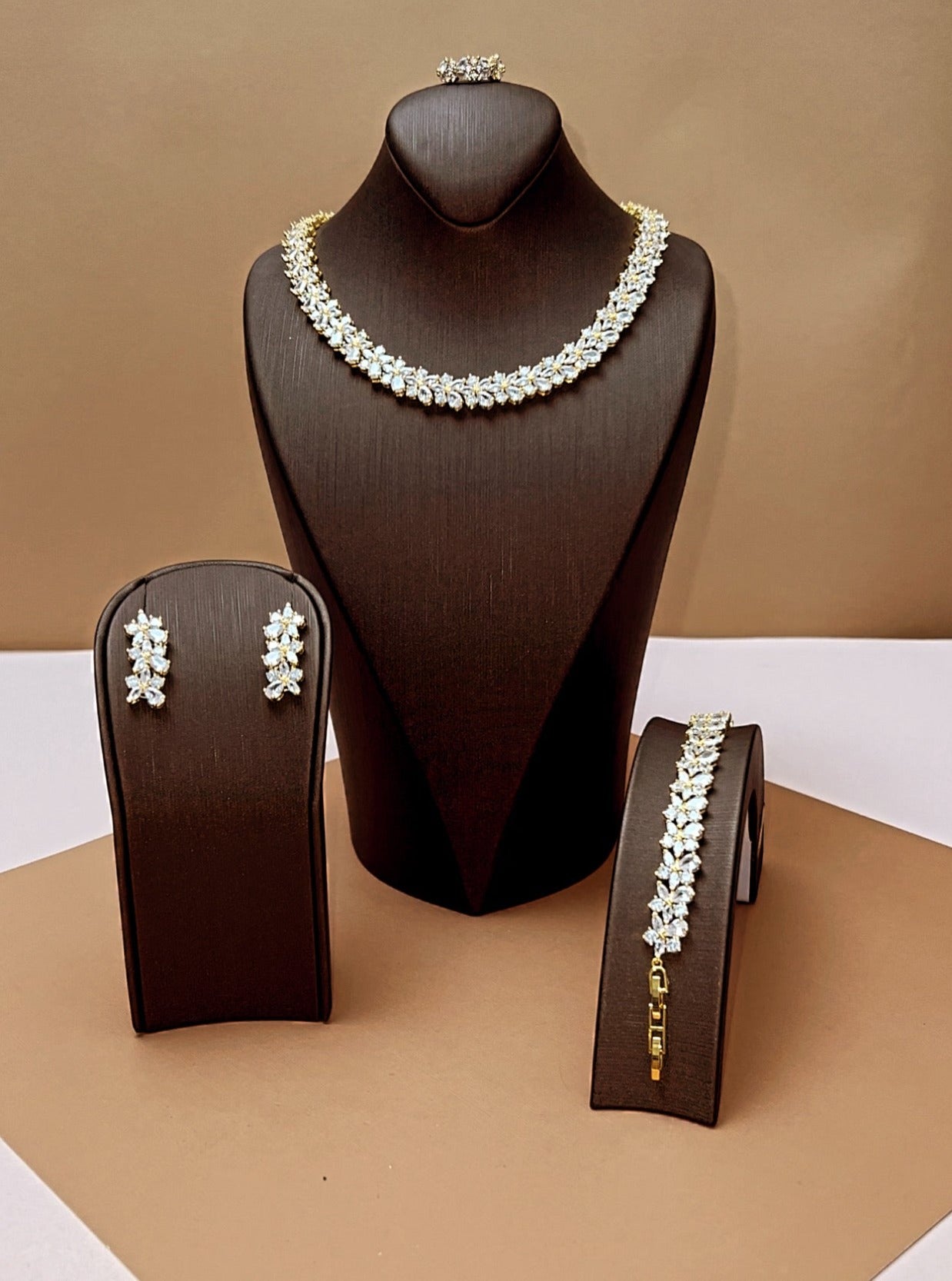 PRECIOUS Jewelry Set with Necklace, Bracelet, Earrings and Ring
