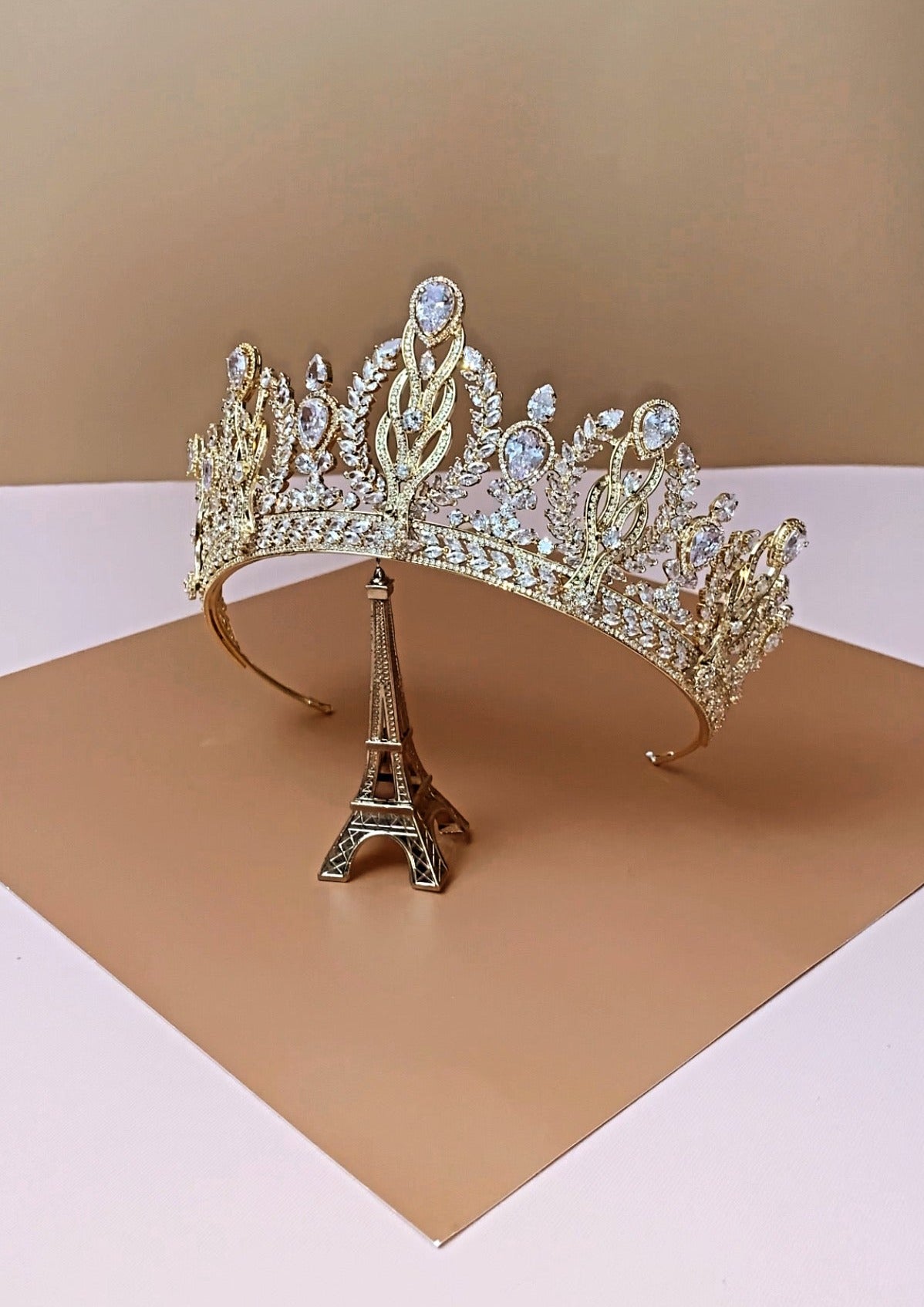 ROYALE Luxurious Wedding Full Crown For a Queen - Royal Wedding