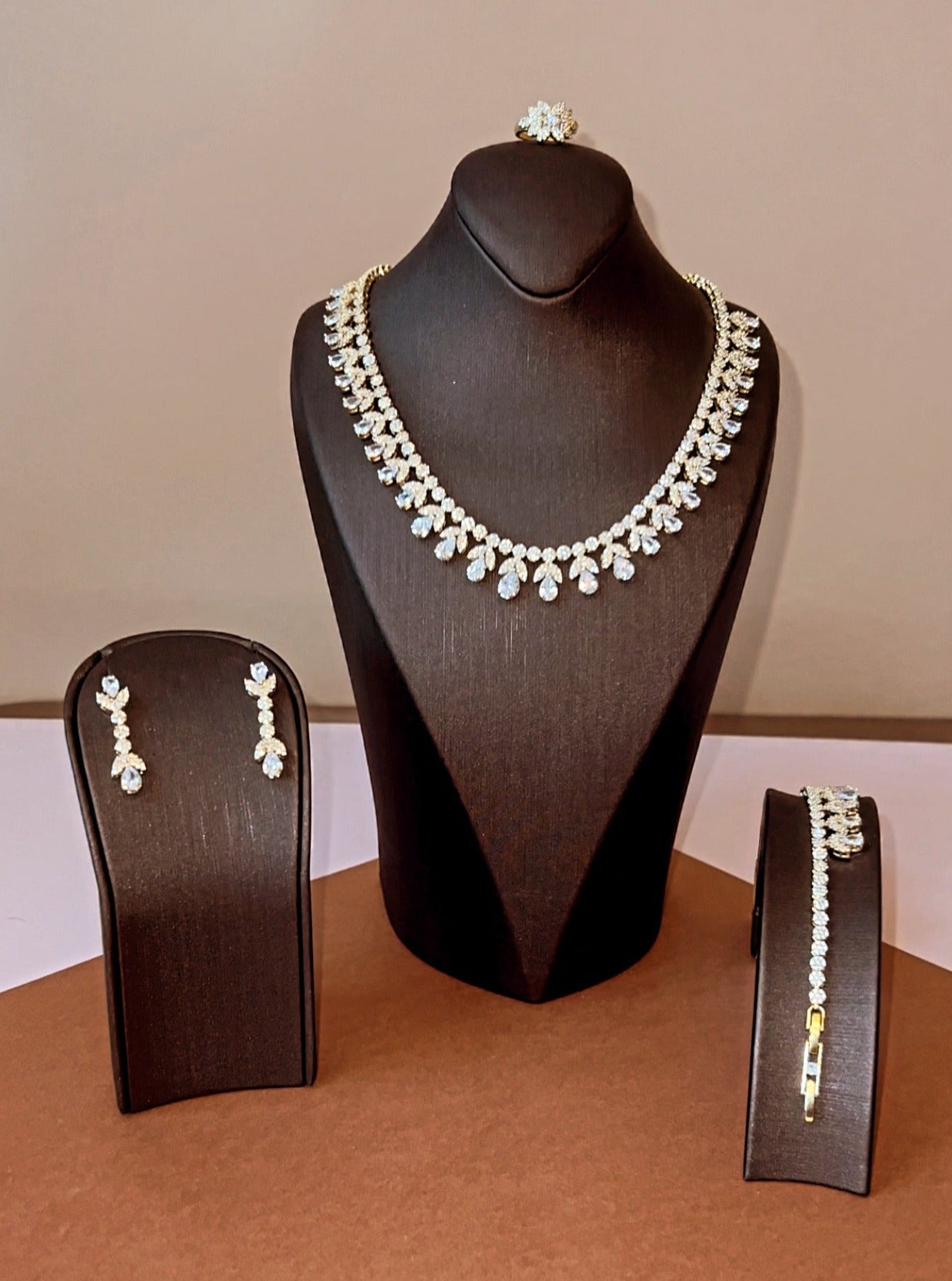 AMIRA Jewelry Set with Necklace, Bracelet, Tear Drop Earrings and Ring