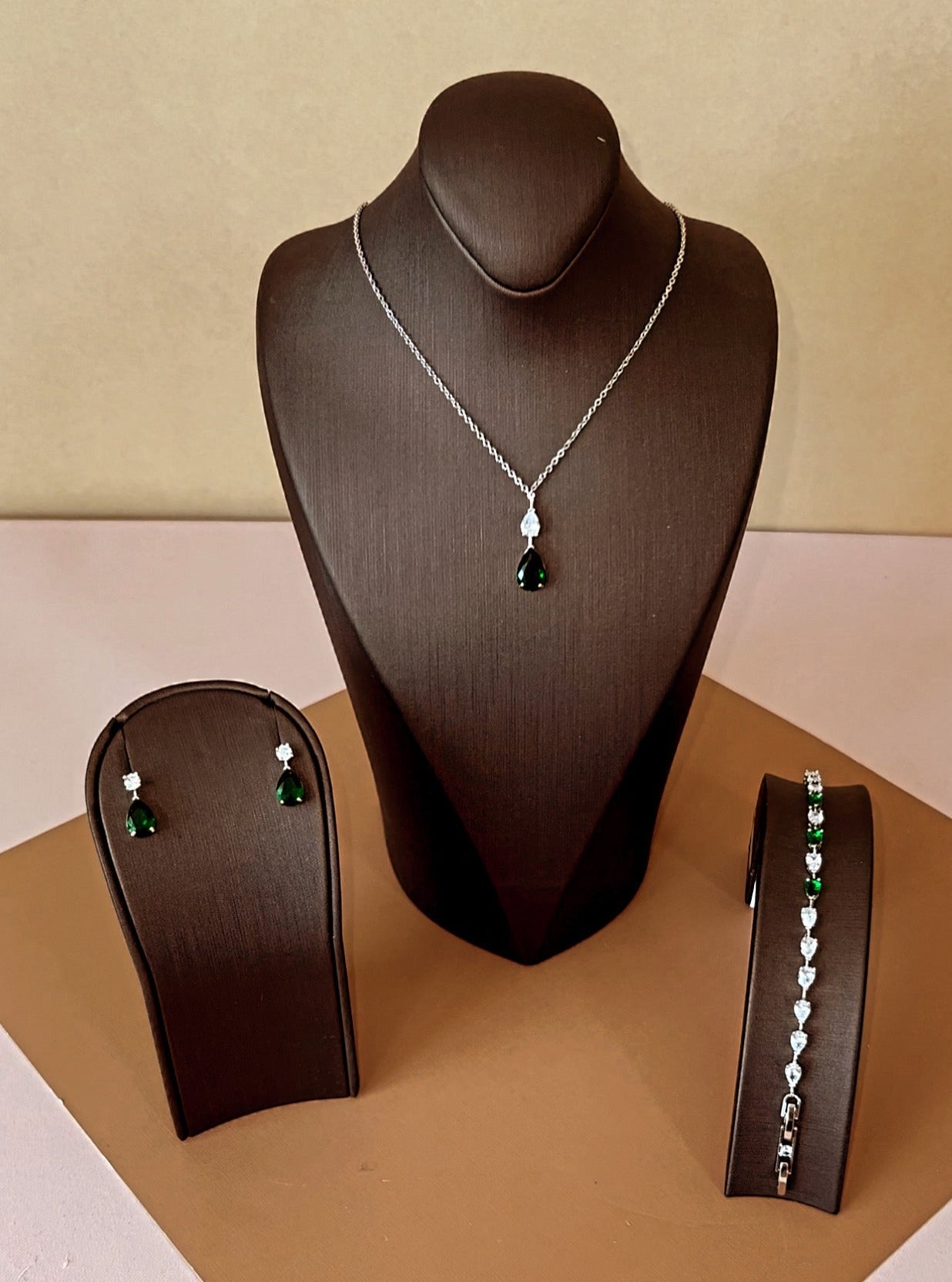 LILIT-EMERALD Swarovski Jewelry Set with Necklace, Bracelet, Drop Earrings