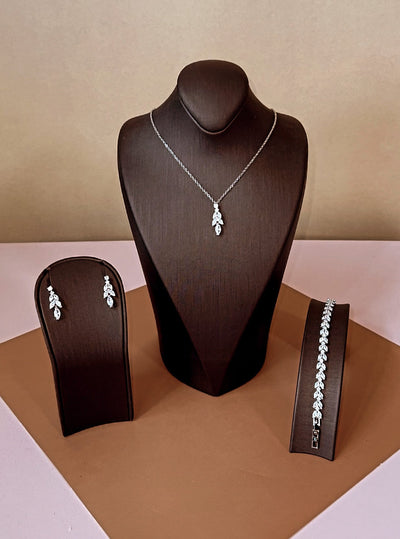 INGI Swarovski Jewelry Set with Necklace, Bracelet, Drop Earrings