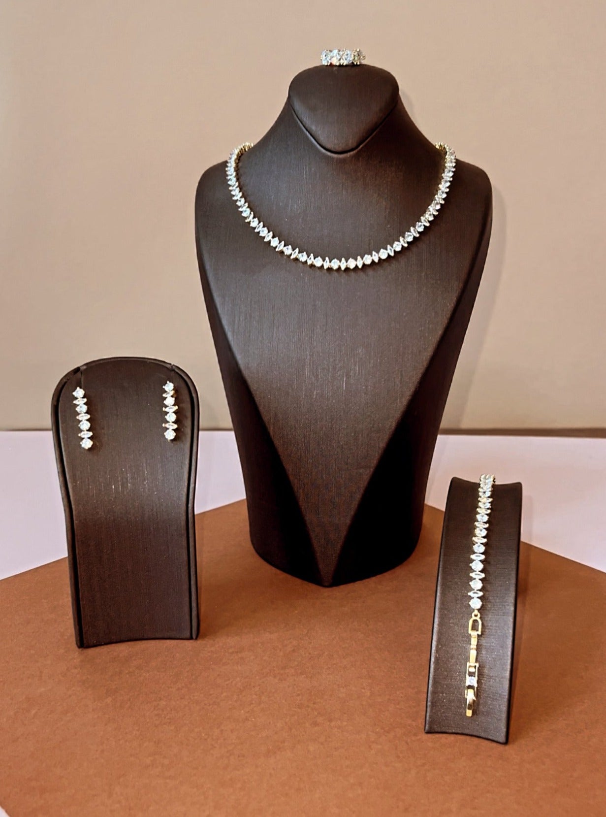 ASTRA Swarovski Jewelry Set with Necklace, Bracelet, Drop Earrings, and Ring